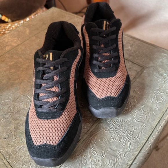 NEW – KELA CI Tip Top Black and Tan Dance Sneakers – 6.5 - Picture 3 of 4